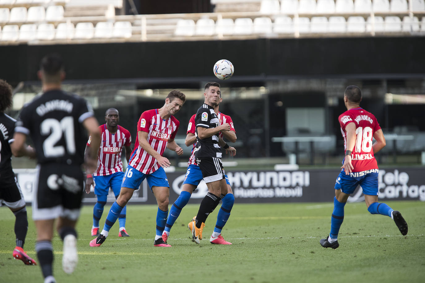 El Sporting, de cabeza al liderato (0-1)