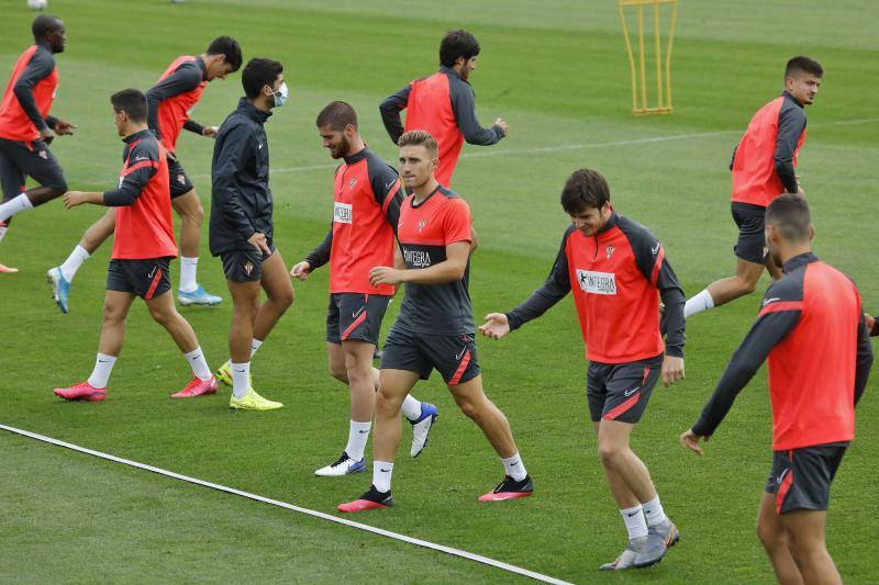 Los rojiblancos han entreado este martes para preparar el encuentro del sábado contra el Ginora en El Molinón, donde los sportinguistas lucharán por conseguir la tercera victoria de la temporada. 