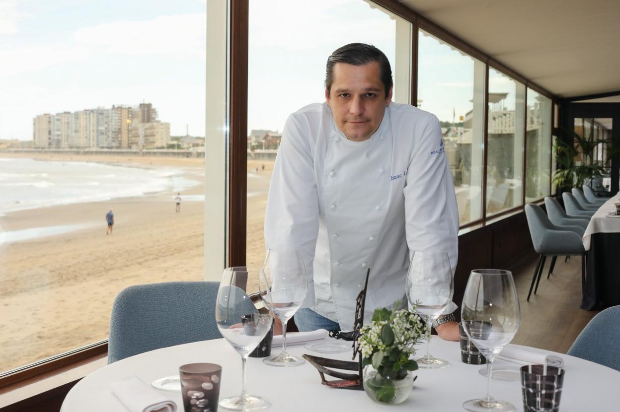 Javier Loya, en el Real Balneario de Salinas. 