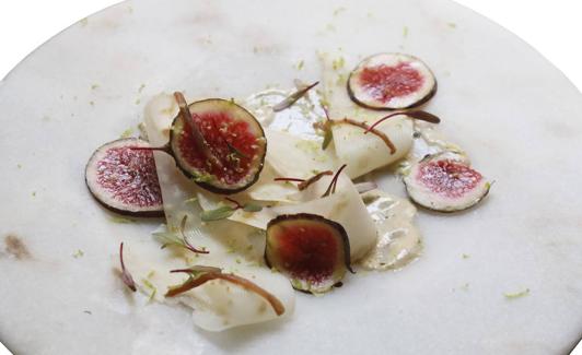 Ensalada templada de higo y anchoa de Farragua.