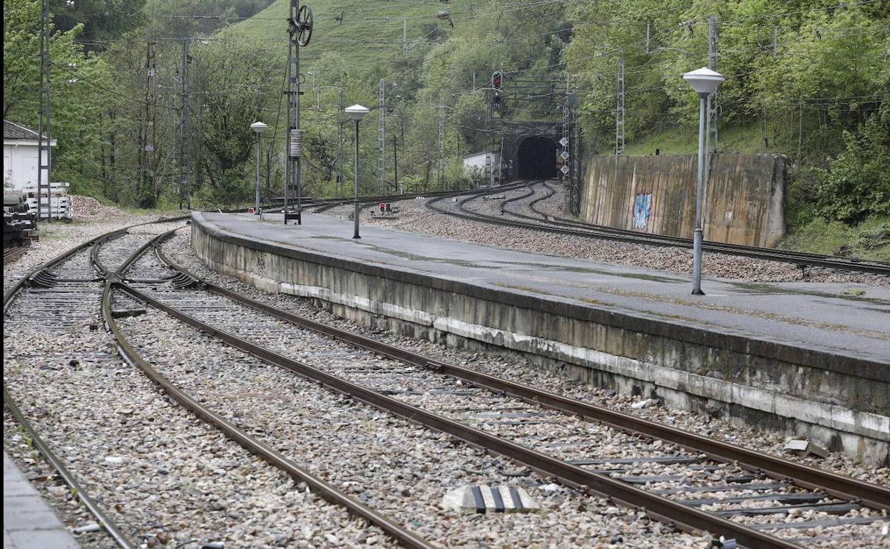Restablecido el tráfico ferroviario entre León y Asturias tras cuatro horas interrumpido