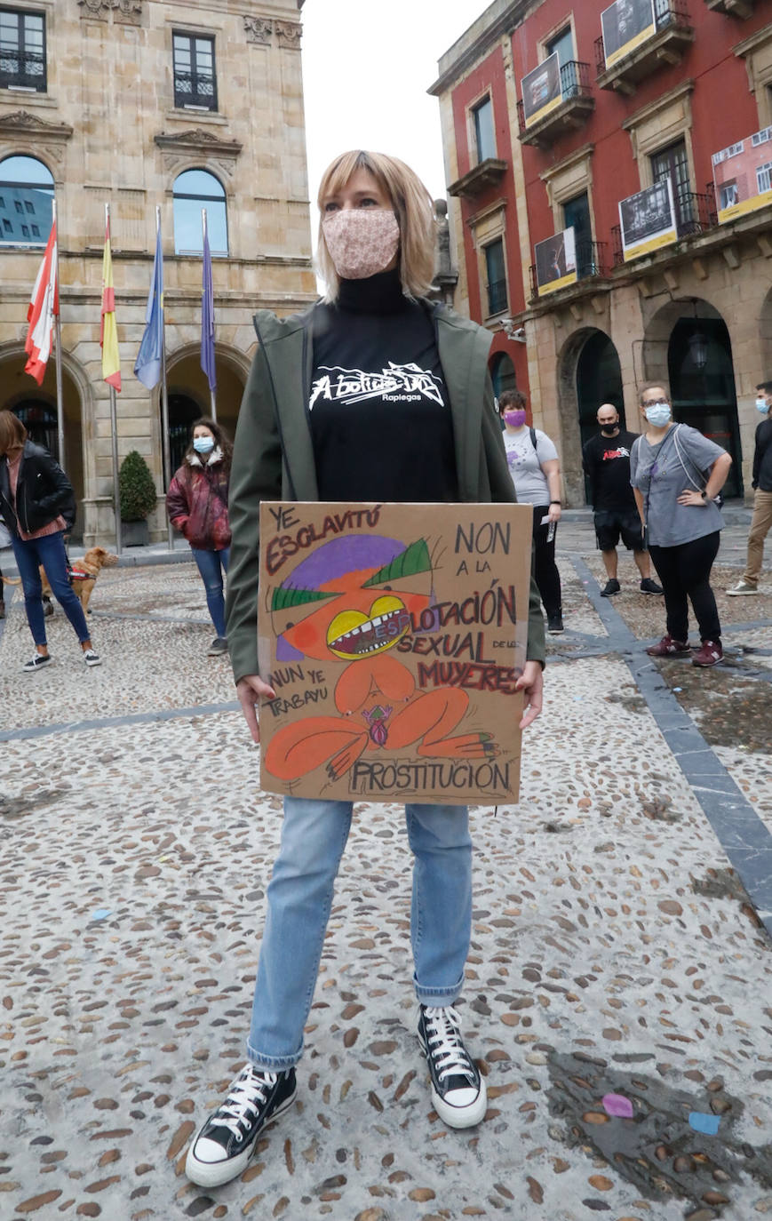 La manifestación critica «un sistema prostitucional que diariamente explota a miles de mujeres y niñas en España»