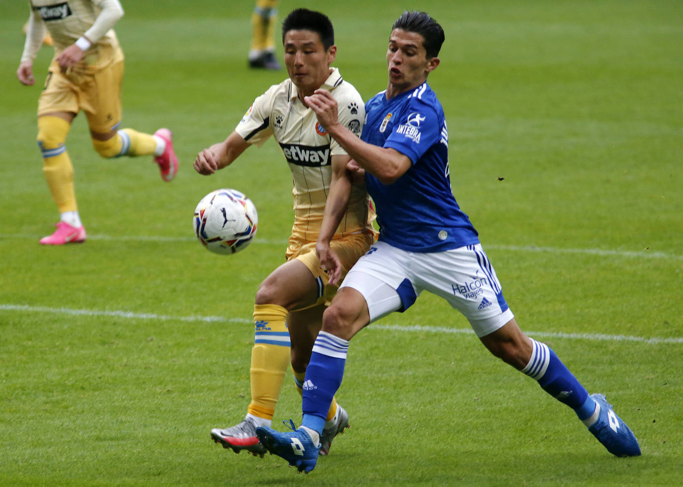 El conjunto azul encaja su primera derrota de la temporada en casa. 