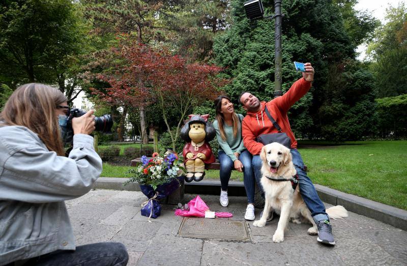 El dibujante argentino Joaquín Salvador Lavado, conocido como 'Quino' y popular por ser el creador de Mafalda, ha fallecido este miércoles en Mendoza, su ciudad natal, a los 88 años. Entre sus muchos reconocimientos, Quino obtuvo en 2014 el Premio Príncipe de Asturias de Comunicación y Humanidades. 