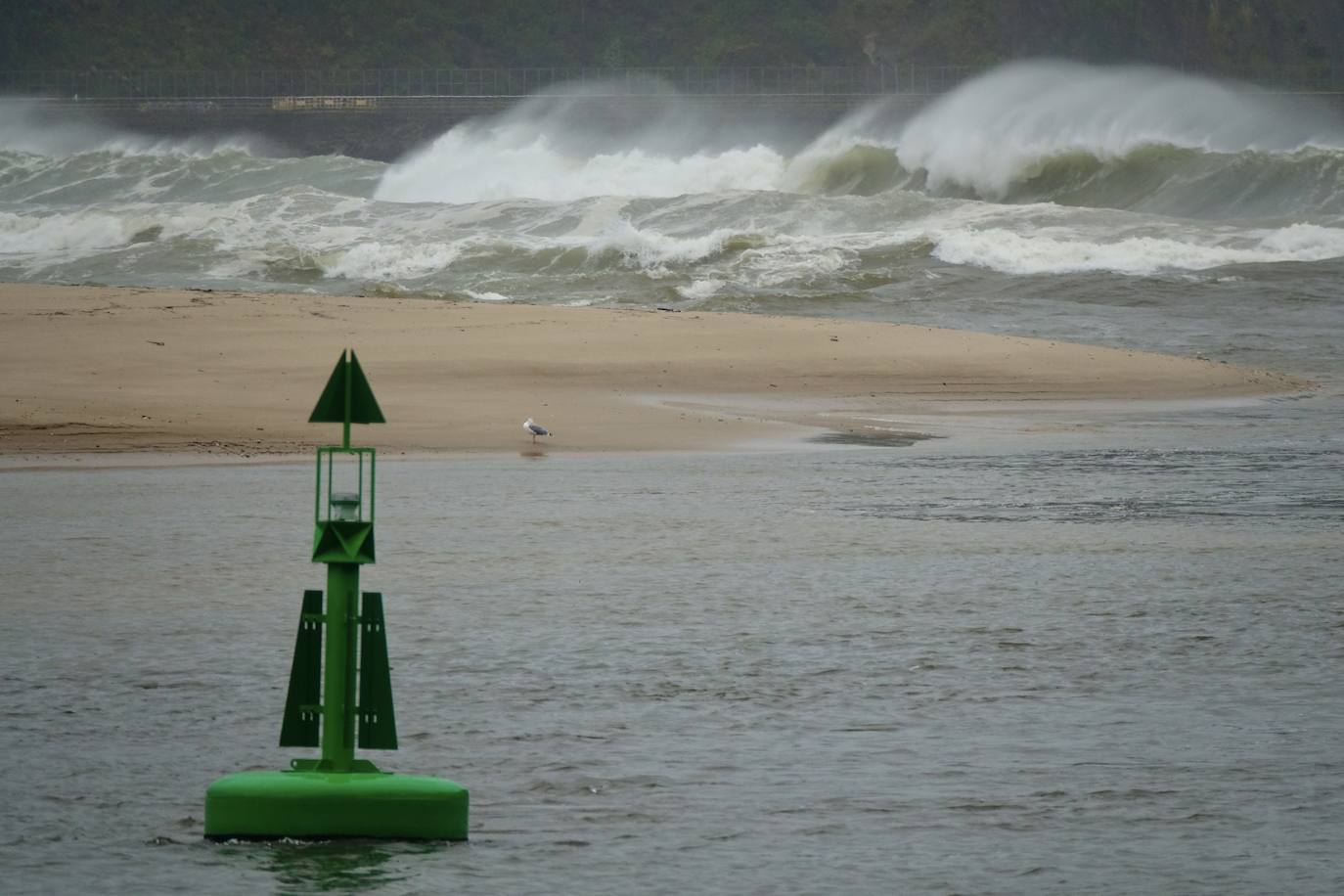 Asturias, en aviso por lluvia, viento y oleaje