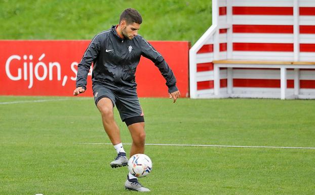 Mateo Arellano se estrena con el primer equipo.