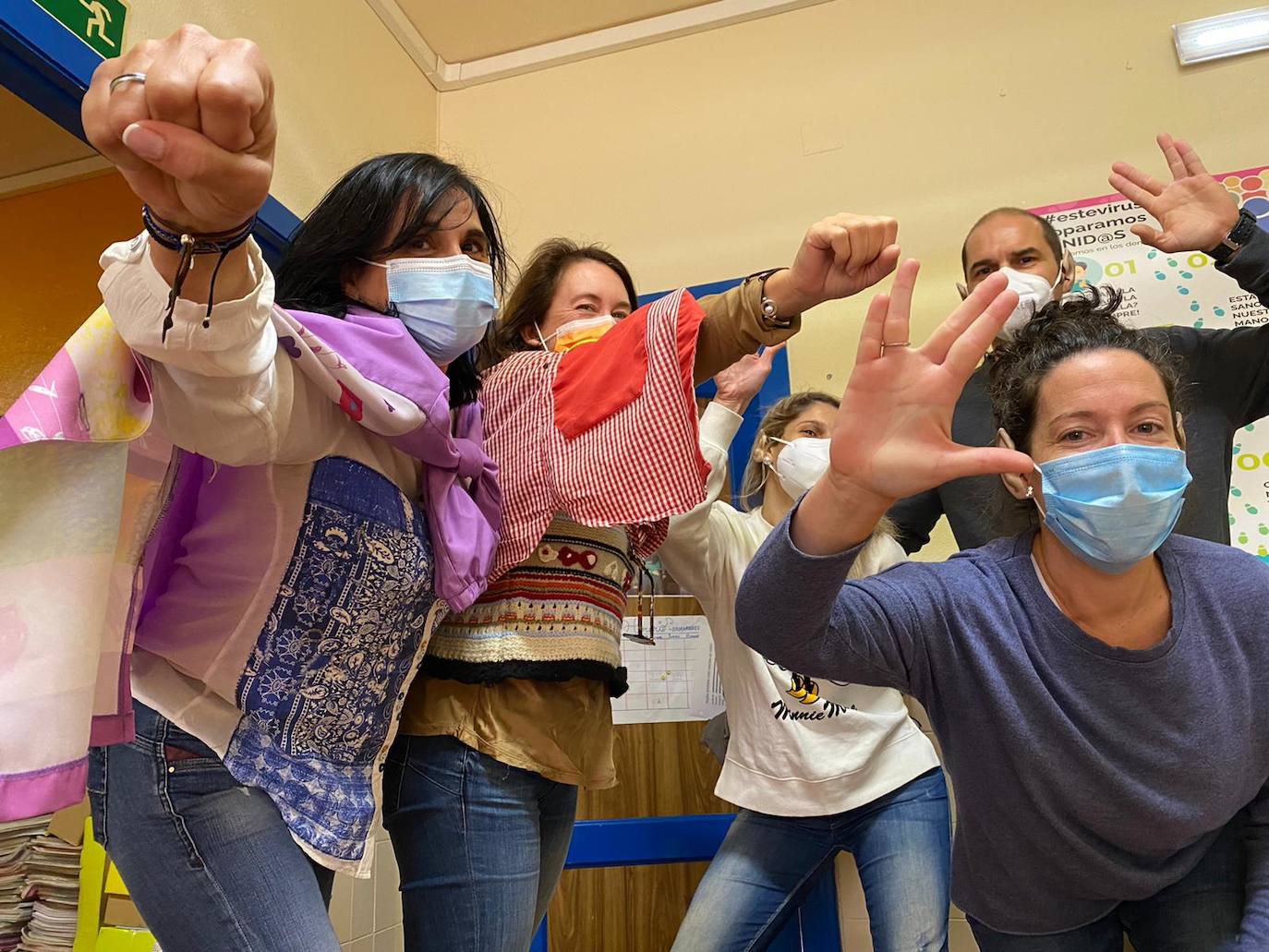 La jornada dedicada a los docentes ha recordado la importancia de su labor en tiempos de la covid.