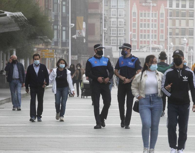 Fotos: Gijón, en alerta naranja