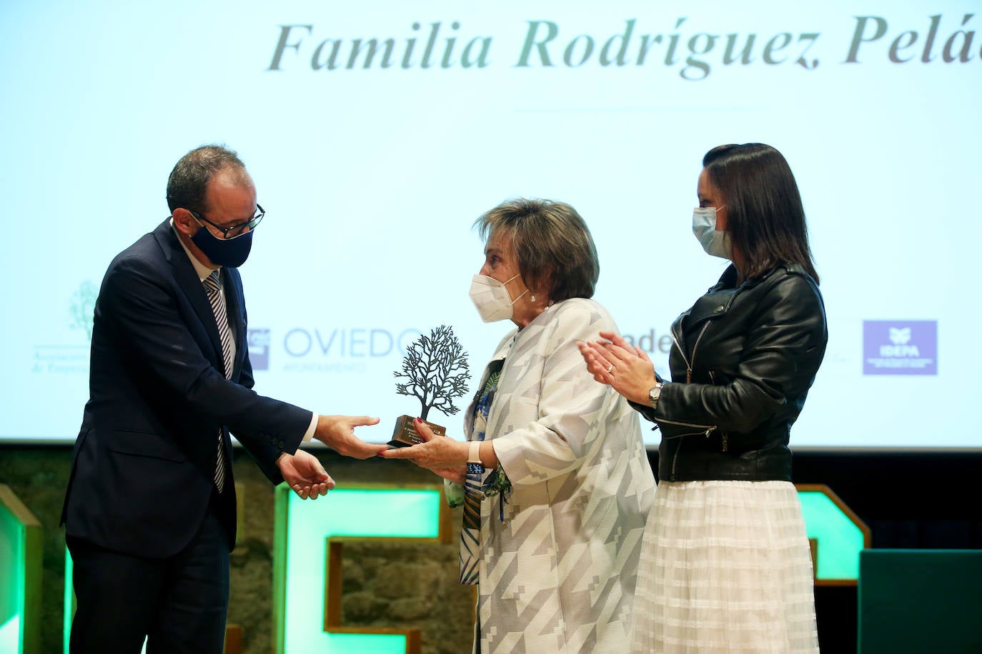 Fotos: Cafento, premio a la empresa familiar