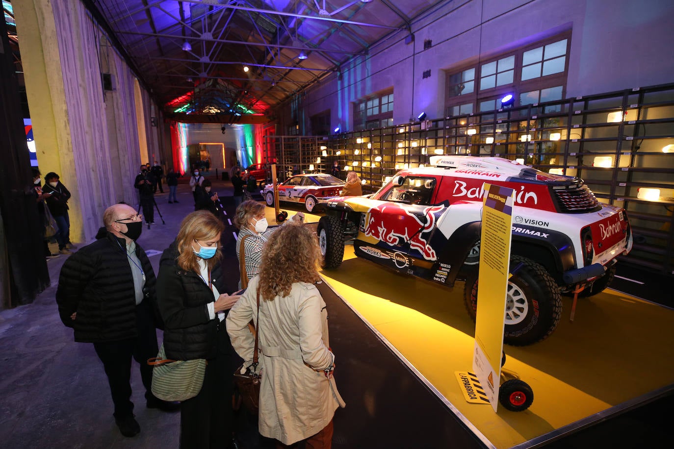 La Fábrica de los Premios Princesa reúne desde un autocine hasta distintas actividades como recitales poéticos, sala de rally virtual o conciertos. Todo ello en las instalaciones de la Fábrica de Armas de la Vega. 