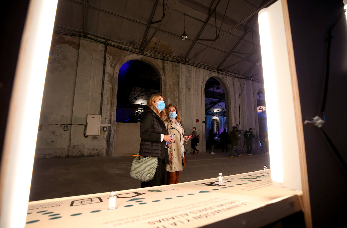 La Fábrica de los Premios Princesa reúne desde un autocine hasta distintas actividades como recitales poéticos, sala de rally virtual o conciertos. Todo ello en las instalaciones de la Fábrica de Armas de la Vega.