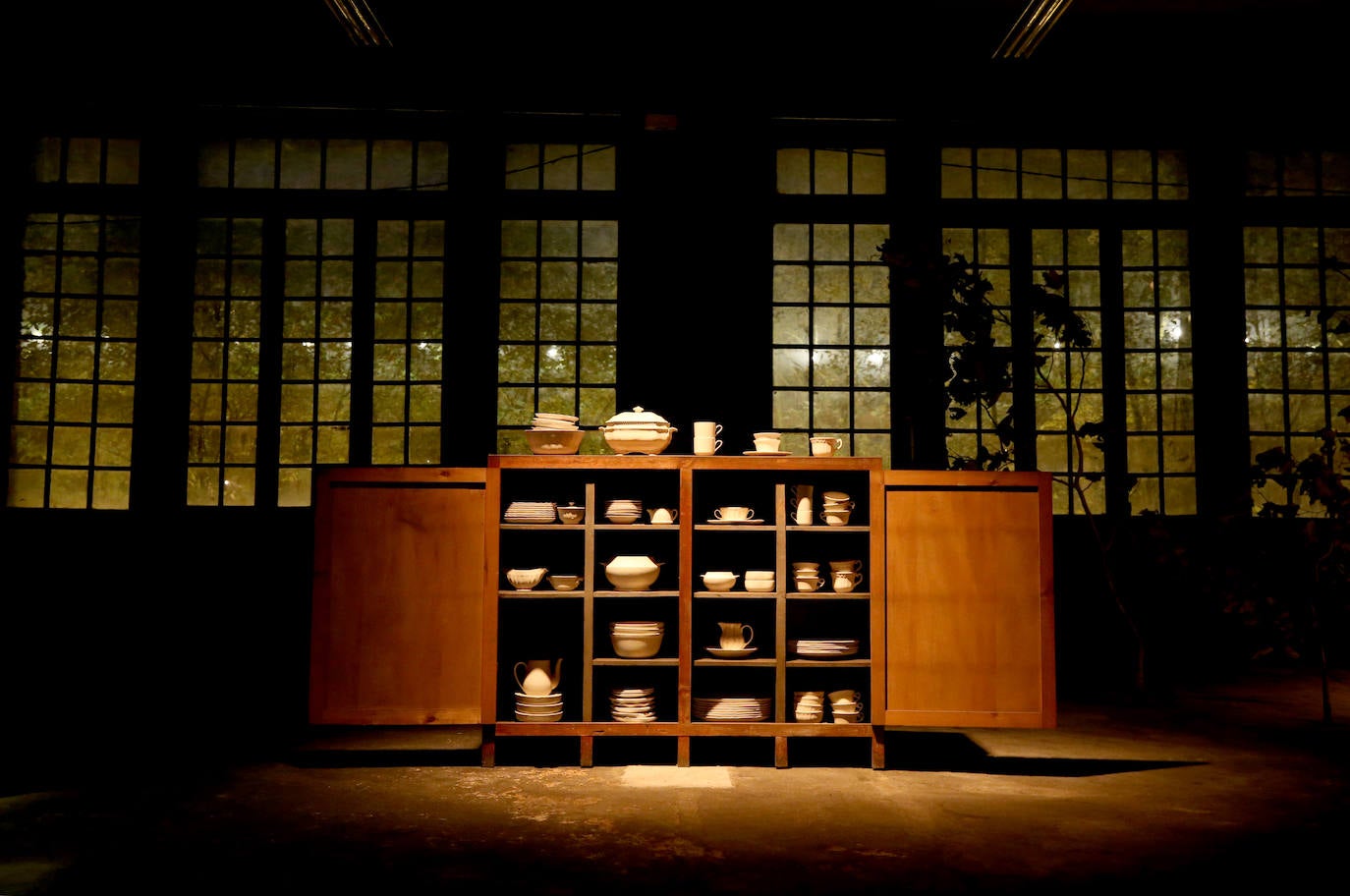 La Fábrica de los Premios Princesa reúne desde un autocine hasta distintas actividades como recitales poéticos, sala de rally virtual o conciertos. Todo ello en las instalaciones de la Fábrica de Armas de la Vega.