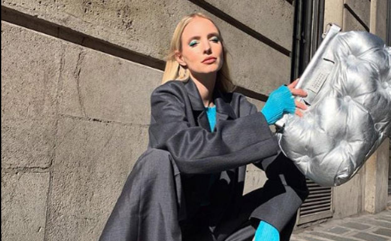 Este bolso con aspecto de almohada podría ser tu nuevo aliado este otoño