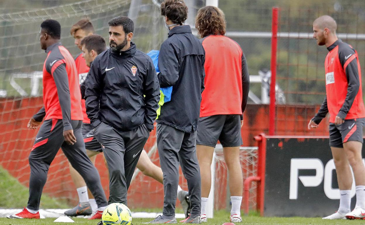 David Gallego dirigió el entrenamiento de este sábado.