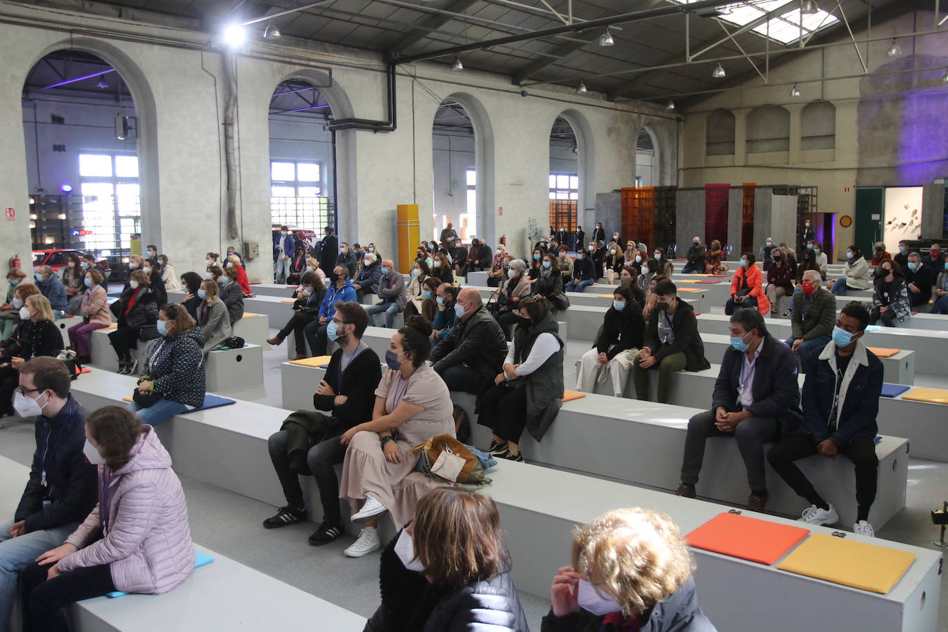 Responsables sanitarios españoles que trabajan en primera línea contra la covid-19 han advertido que la magnitud de esta segunda ola dependerá de la responsabilidad individual, que será fundamental para evitar que se convierta en «un tsunami». Lo han dicho en una mesa redonda celebrada en la Fábrica de Armas de la Vega, dentro de los actos de la semana de los Premios Princesa de Asturias 2020.