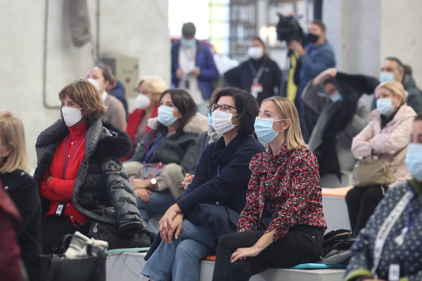 Responsables sanitarios españoles que trabajan en primera línea contra la covid-19 han advertido que la magnitud de esta segunda ola dependerá de la responsabilidad individual, que será fundamental para evitar que se convierta en «un tsunami». Lo han dicho en una mesa redonda celebrada en la Fábrica de Armas de la Vega, dentro de los actos de la semana de los Premios Princesa de Asturias 2020.