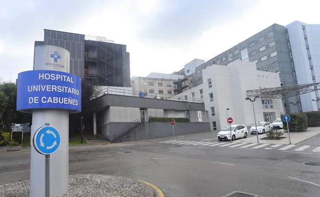 El Hospital de Cabueñes aplaza las operaciones «no urgentes ni prioritarias»