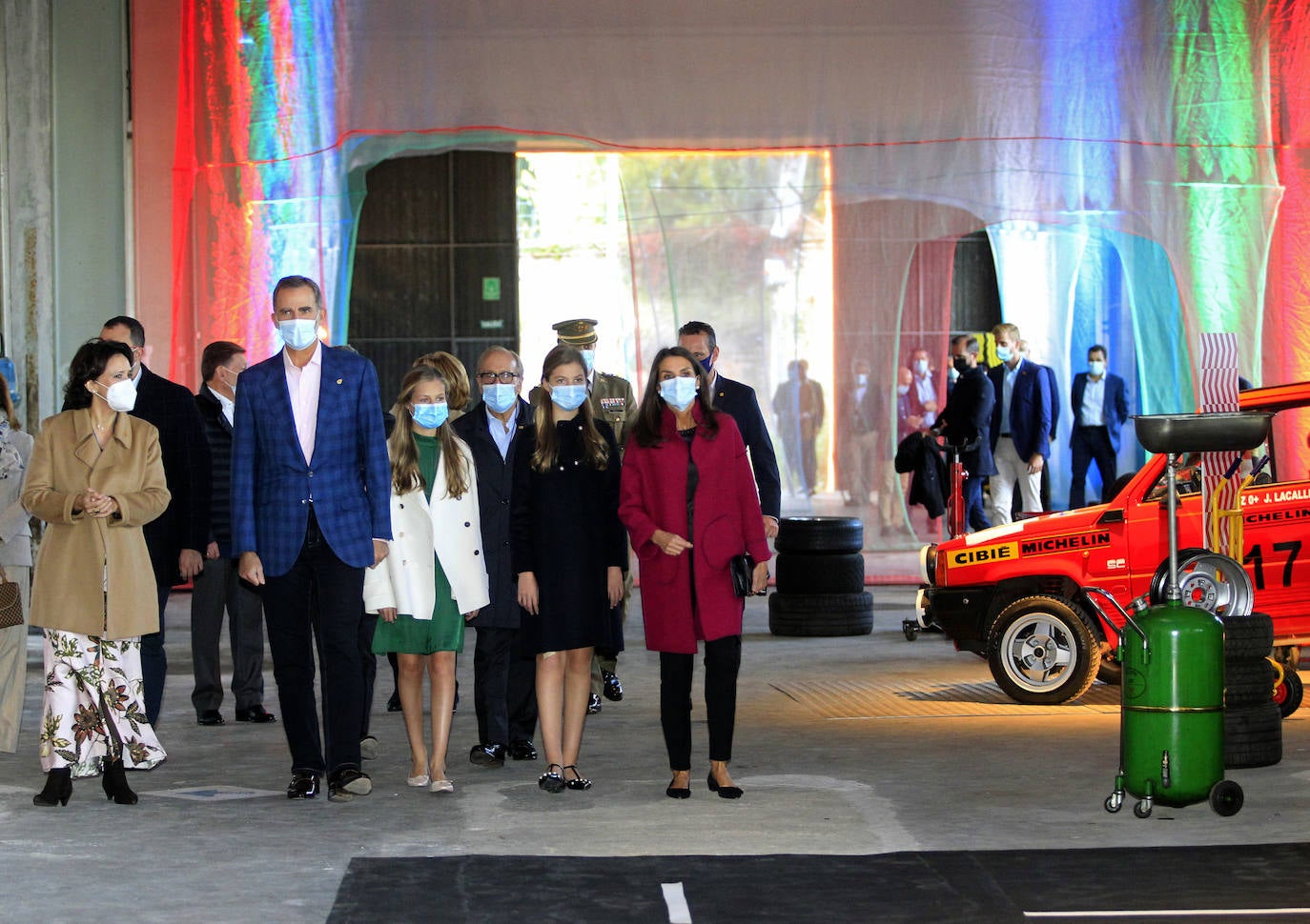 Felipe VI, la Reina Letizia, la Princesa Leonor y la infanta Sofía han recorrido las instalaciones culturales de la Semana de los Premios Princesa