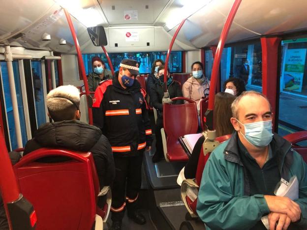 Campaña por el buen uso de la mascarilla en los autobuses