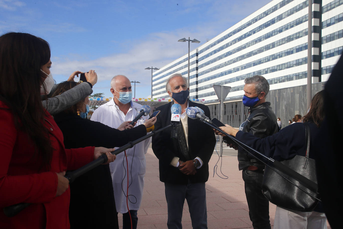 El primer Autocovid pediátrico de España está instalado en Oviedo, en el HUCA