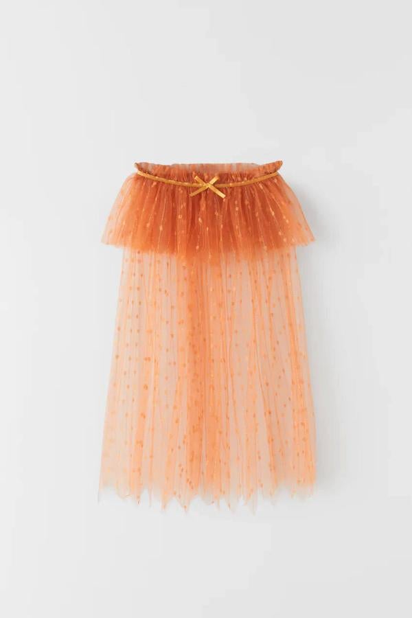 Capa para disfraz de calabaza de Zara Kids, 9,95 euros.