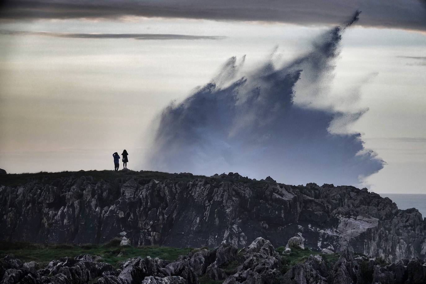 Fotos: Las espectaculares olas que azotaron la costa asturiana