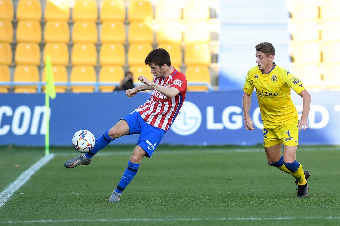 Fotos: Las imágenes del partido entre el Alcorcón - Sporting