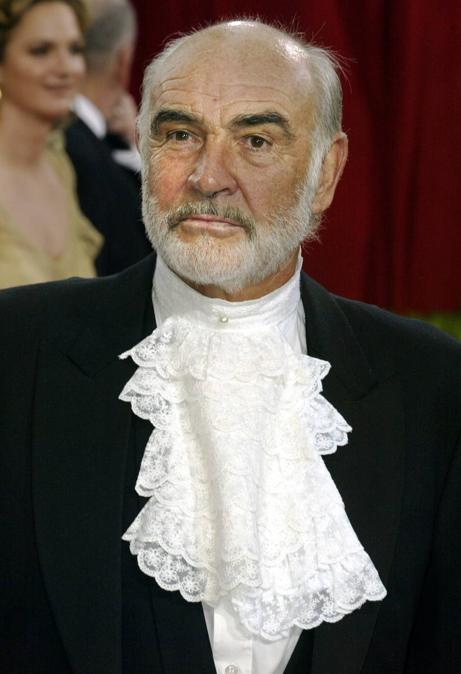 El actor escocés Sean Connery ha fallecido a los 90 años. Ganador de un Oscar por su interpretación en 'Los Intocables de Eliot Ness', deja una larga lista de títulos, pero siempre será eterno su papel como el agente James Bond. 
