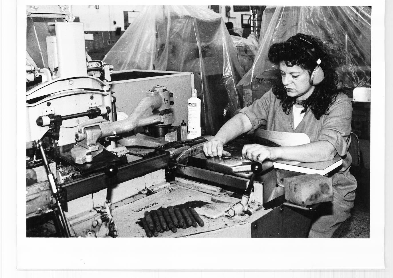 El histórico edificio de Tabacalera en Gijón, de 6.900 metros cuadrados y cinco plantas, será recuperado para usos culturales. Será una nueva etapa para un emblemático inmueble que fue también iglesia y vicaría.