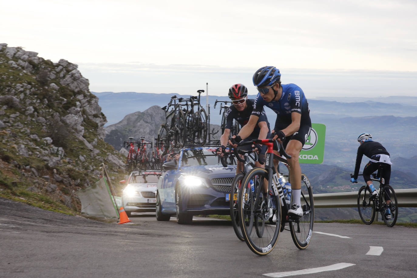 Segunda jornada de la Vuelta Ciclista en tierras asturianas, que transcurrió entre Pola de Laviana y L'Angliru.