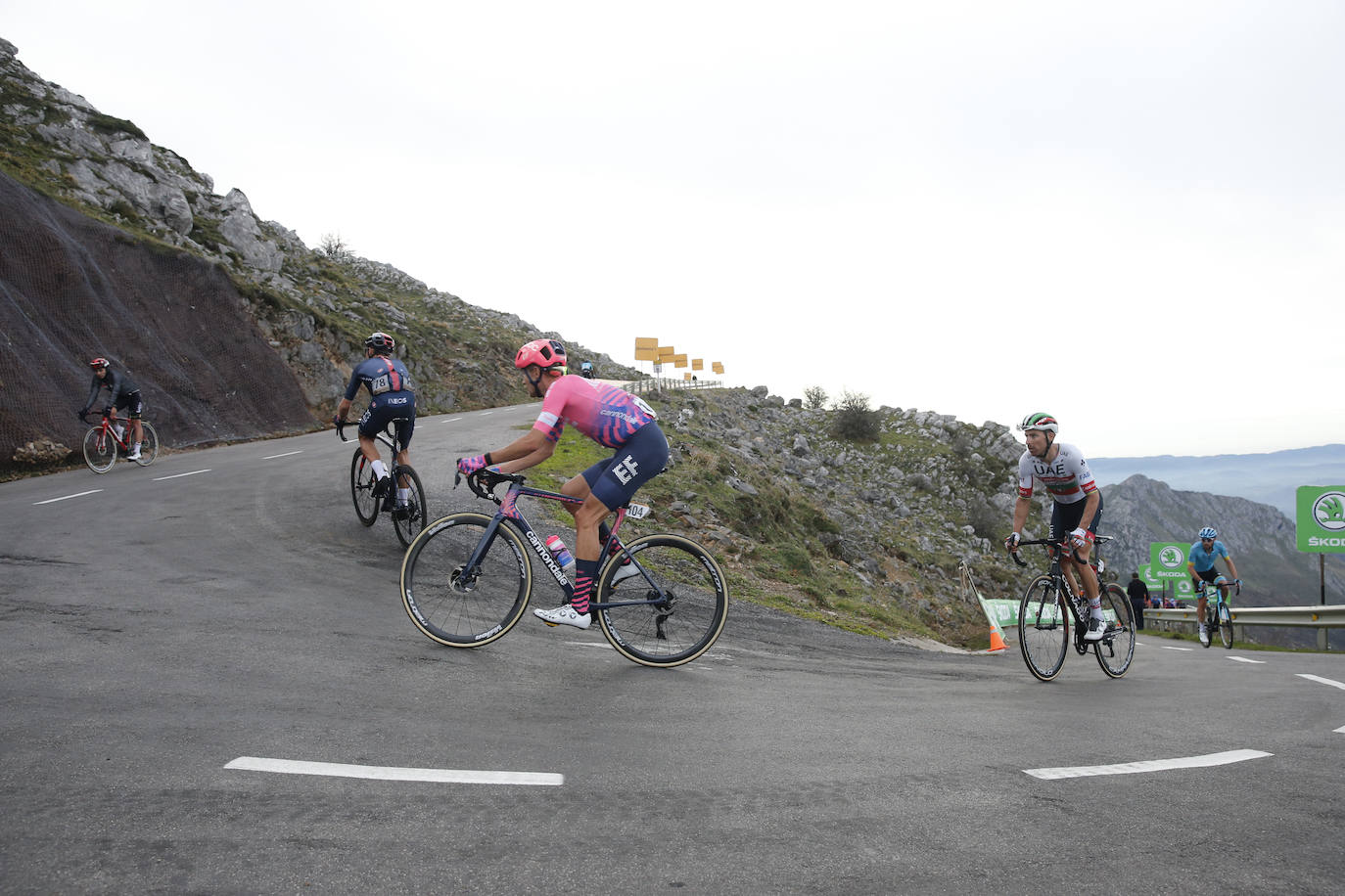 Segunda jornada de la Vuelta Ciclista en tierras asturianas, que transcurrió entre Pola de Laviana y L'Angliru.