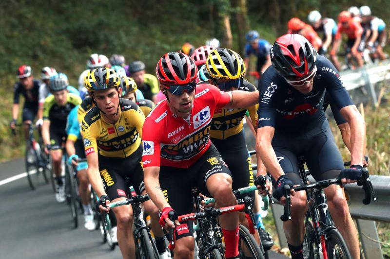 Segunda jornada de la Vuelta Ciclista en tierras asturianas, que transcurrió entre Pola de Laviana y L'Angliru.