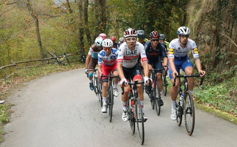 Segunda jornada de la Vuelta Ciclista en tierras asturianas, que transcurrió entre Pola de Laviana y L'Angliru.