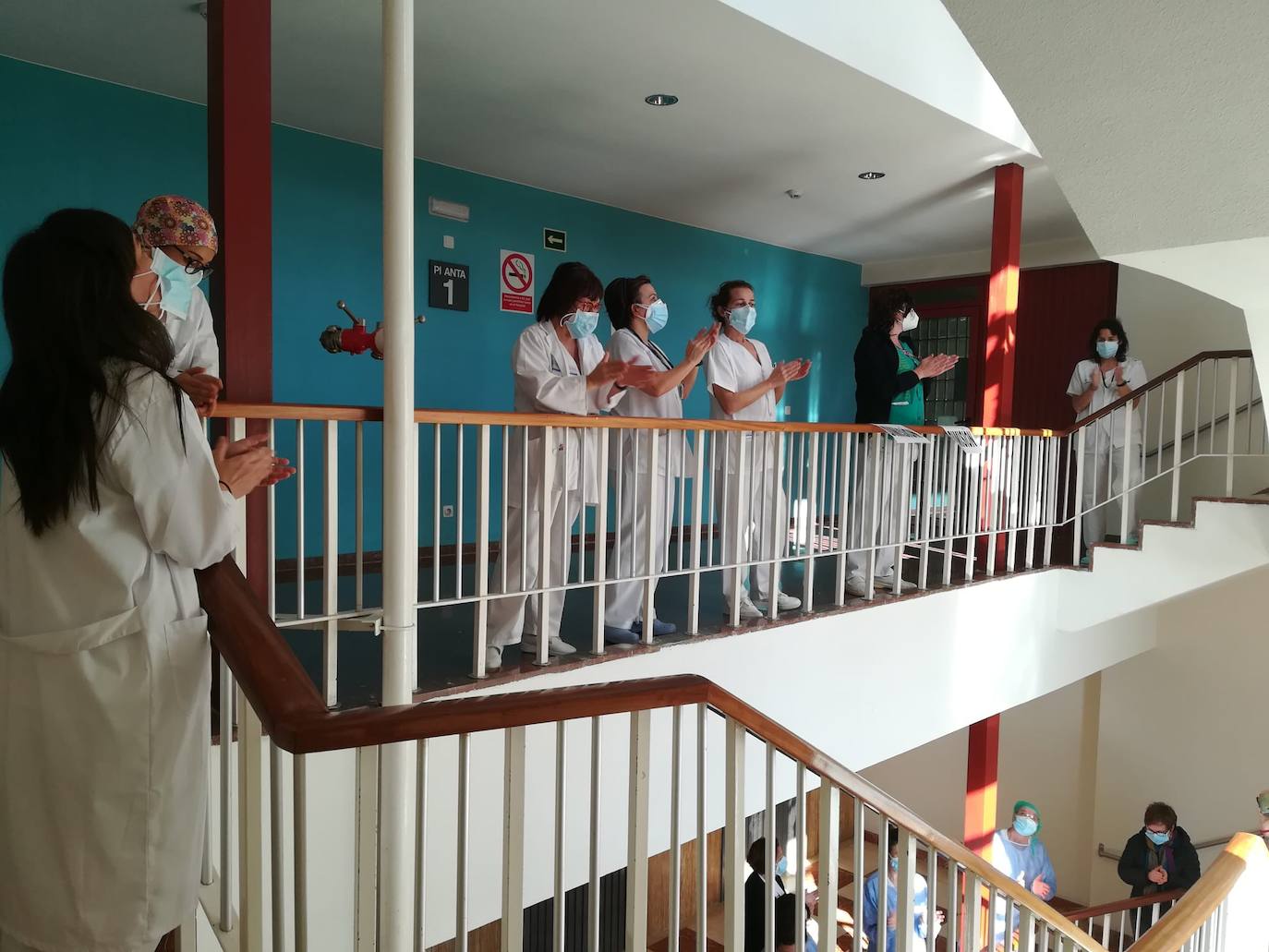 El personal de Cabueñes reclama la dimisión de la gerencia y de la dirección del hospital en una nueva protesta 