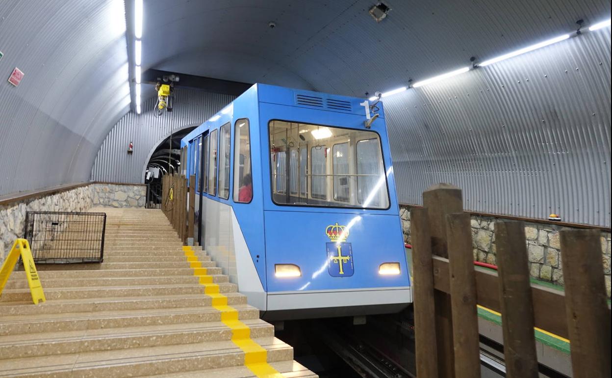 El funicular de Bulnes, suspendido desde este domingo hasta el 4 de diciembre para su inspección