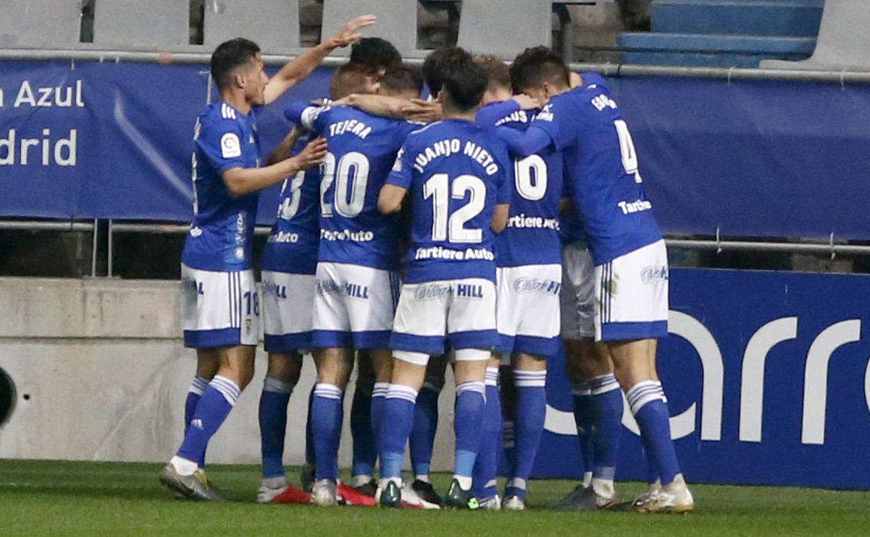 Real Oviedo 4 - 0 Castellón. Festín azul para la segunda victoria consecutiva