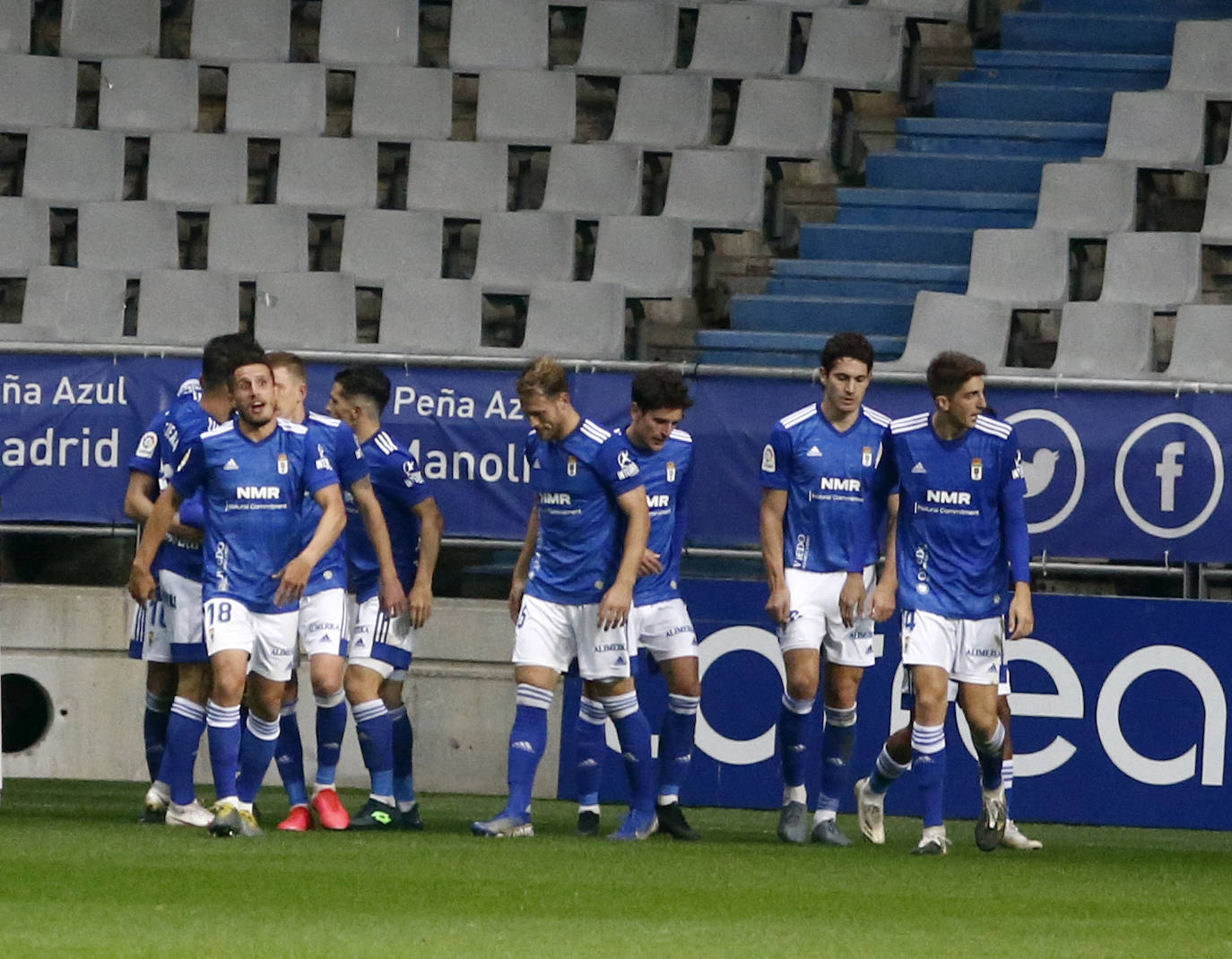Fotos: Las imágenes del Real Oviedo - Castellón