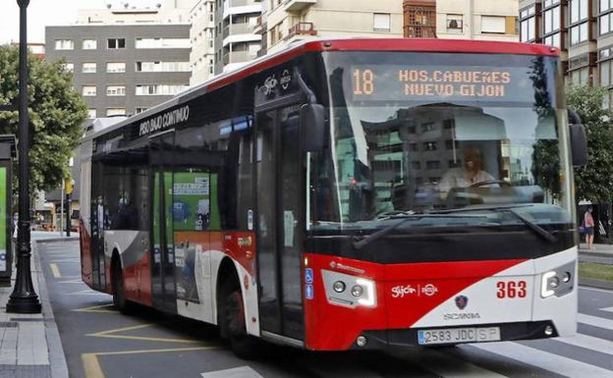 La comisión de Hacienda apoya inyectar 3,4 millones a EMTUSA