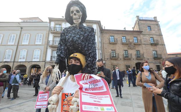 Hosteleros y comerciantes, «al límite»: «Sin ayudas nos arruinan»