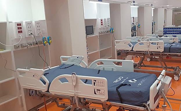 Ingresan los dos primeros pacientes en la nueva UCI del HUCA