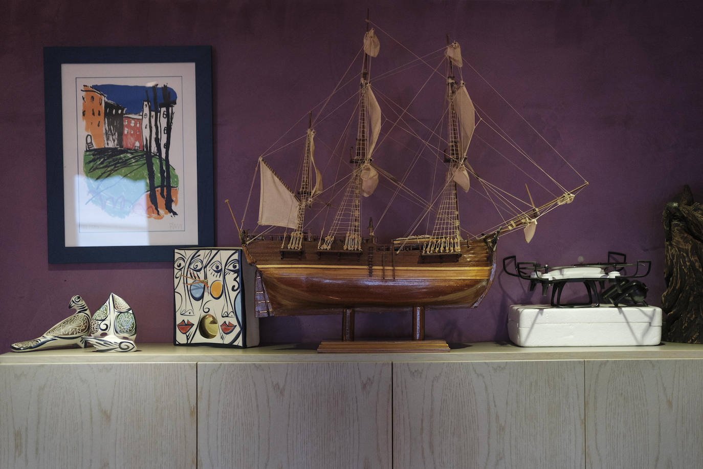 Tanto la casa como el acceso a la terraza se han acomodado para el desplazamiento en silla de ruedas.