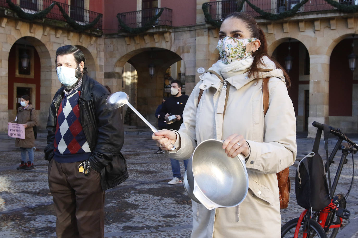 La 'cacerolada' de Hostelería con Conciencia ante la dramática situación por la que atraviesa el sector 
