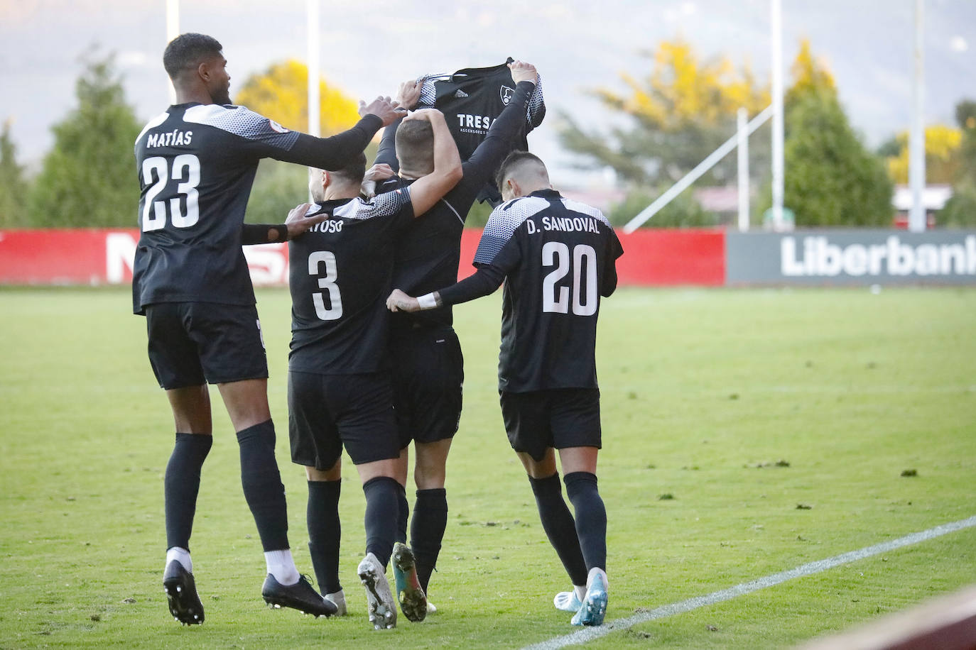 Fotos: Sporting B 1-1 Lealtad, en imágenes