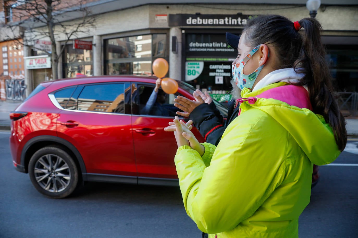 Protestan contra «el control político de la educación» y «los recortes en la libertad de enseñanza»