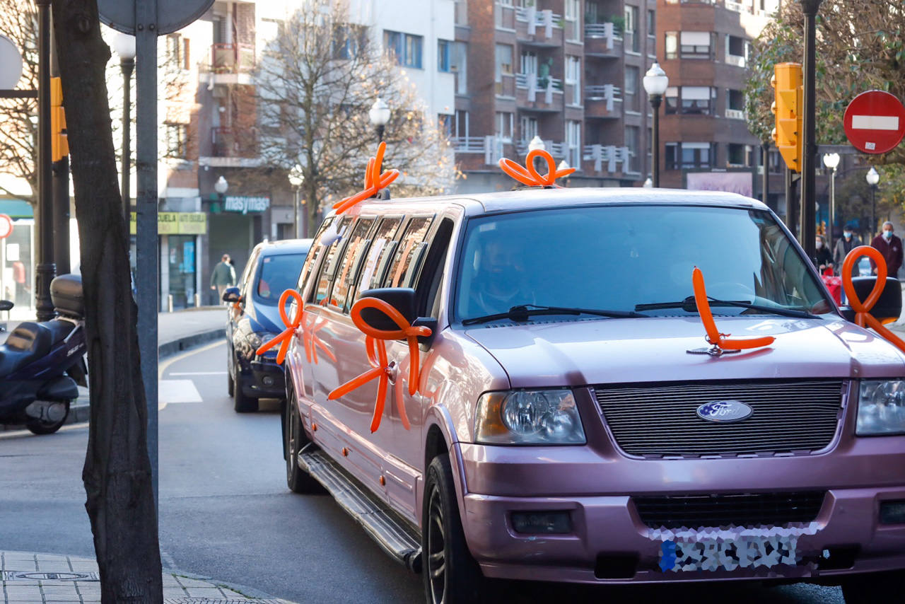 Protestan contra «el control político de la educación» y «los recortes en la libertad de enseñanza»