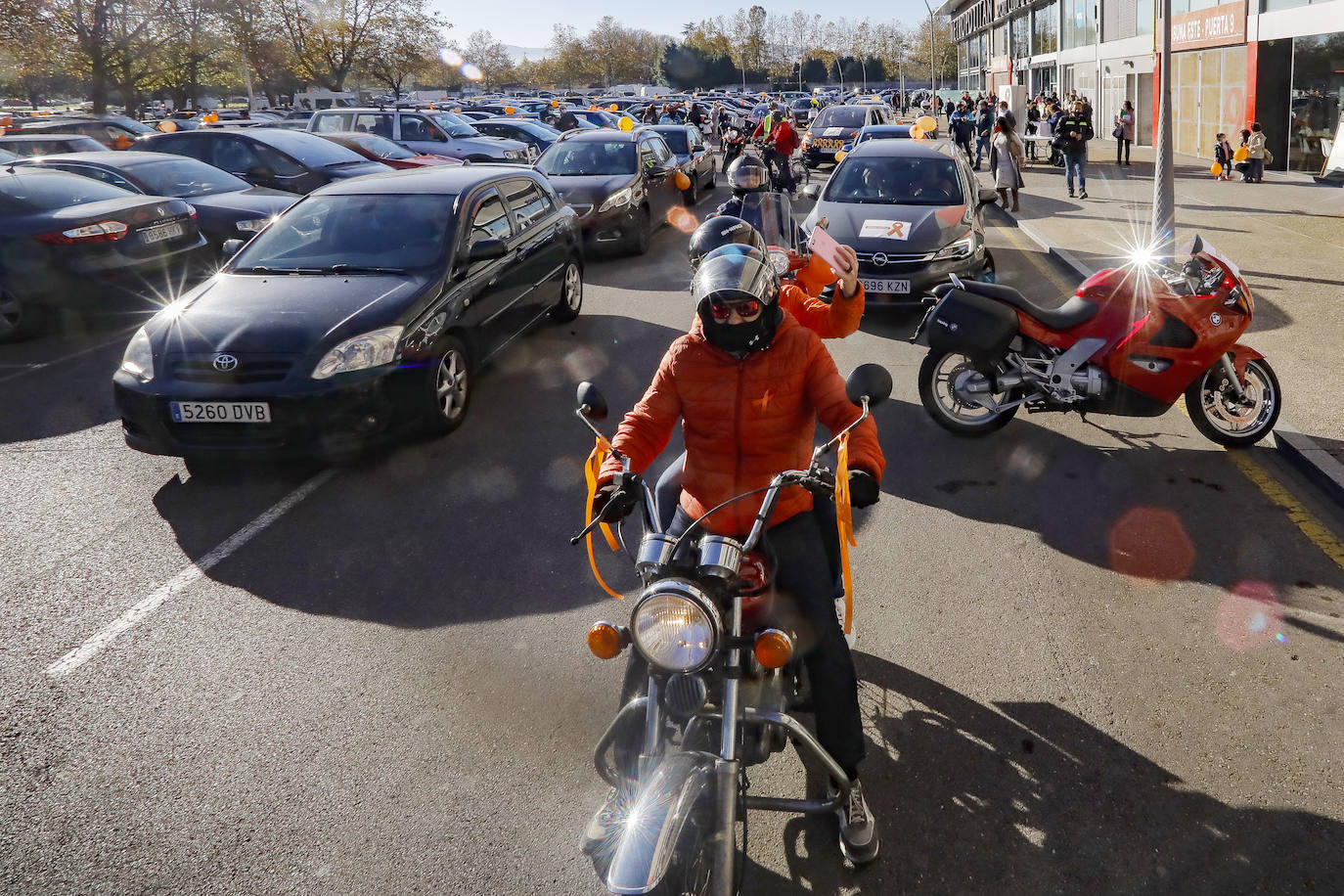 Protestan contra «el control político de la educación» y «los recortes en la libertad de enseñanza»