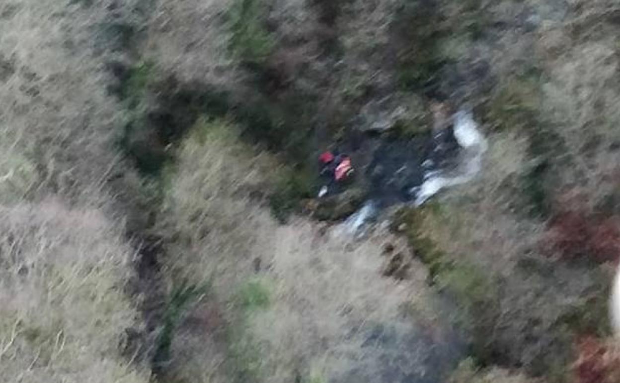 Complicado rescate a un senderista en la ruta de Barayo, en Navia