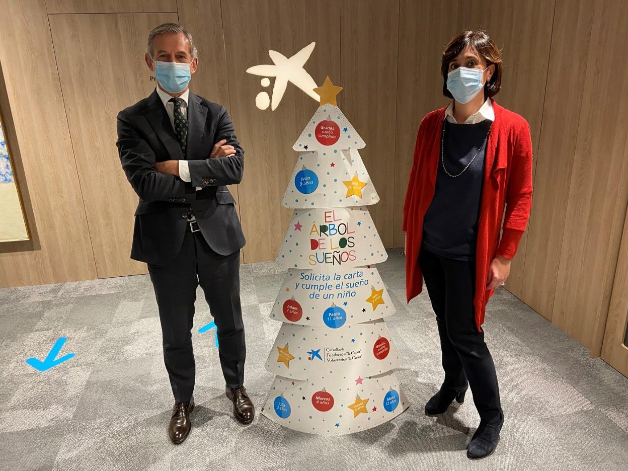 Juan Pedro Badiola y Ana Garibi, durante la presentación. 