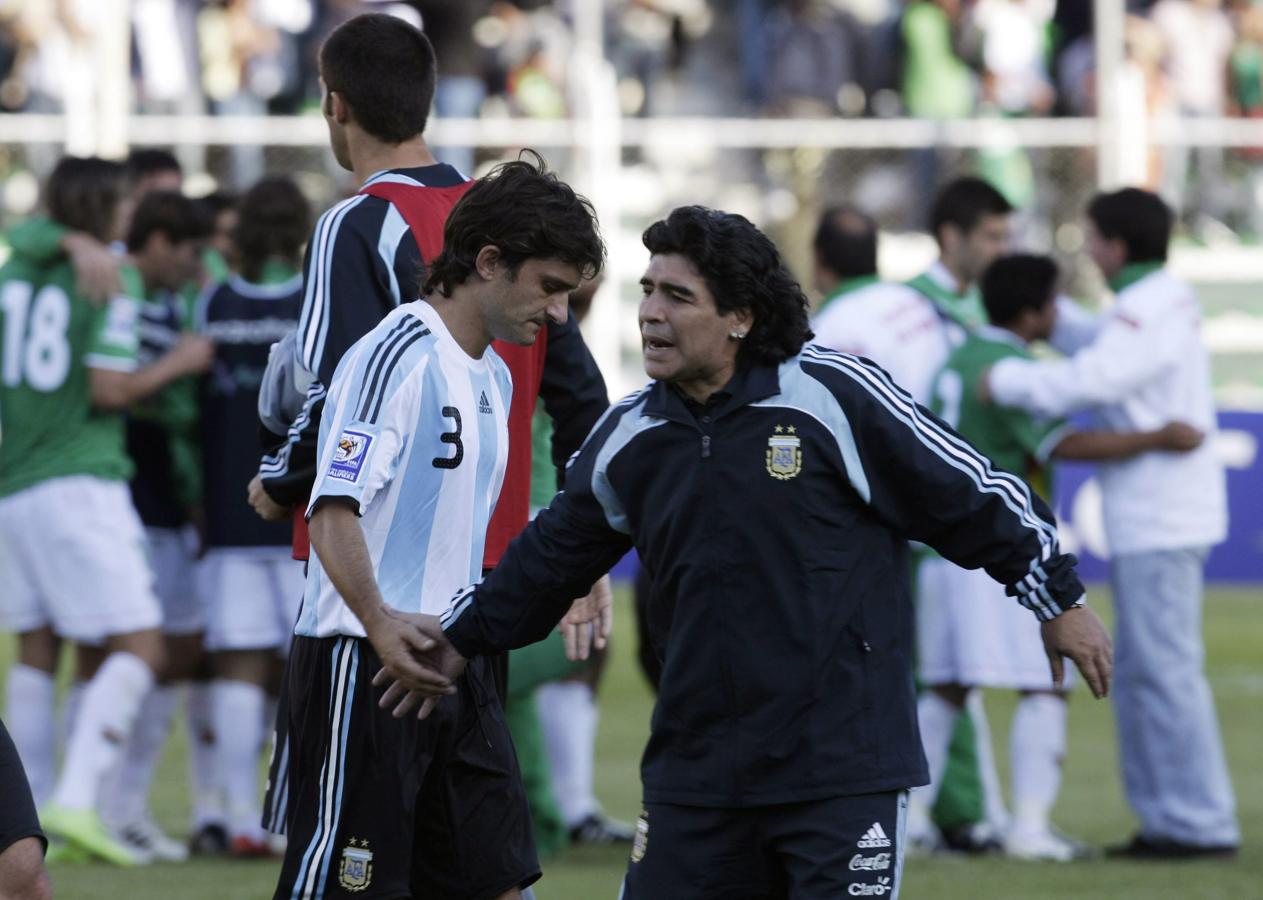 Durante su etapa como seleccionador de Argentina, con la que llegó a cuartos de final del Mundial de Sudáfrica en 2010.