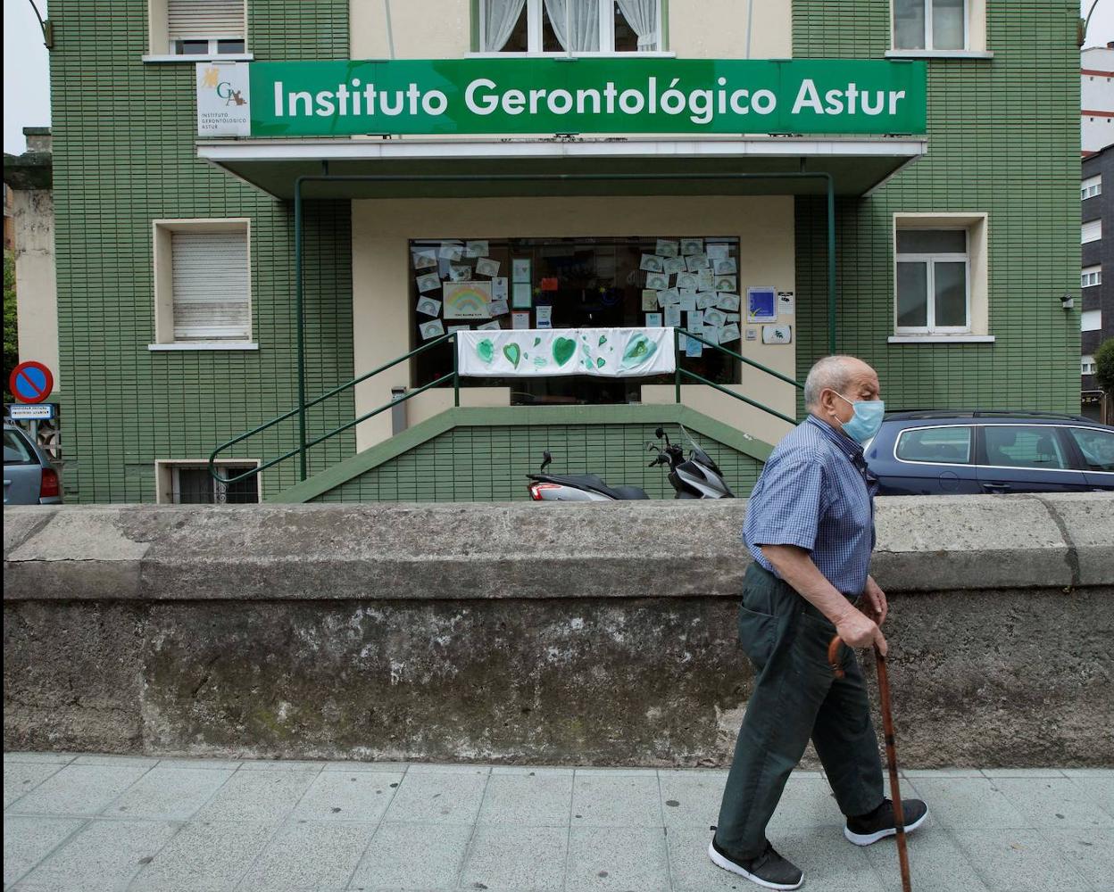 Coronavirus en Asturias | Los mayores ingresados en residencias no podrán salir por Navidad